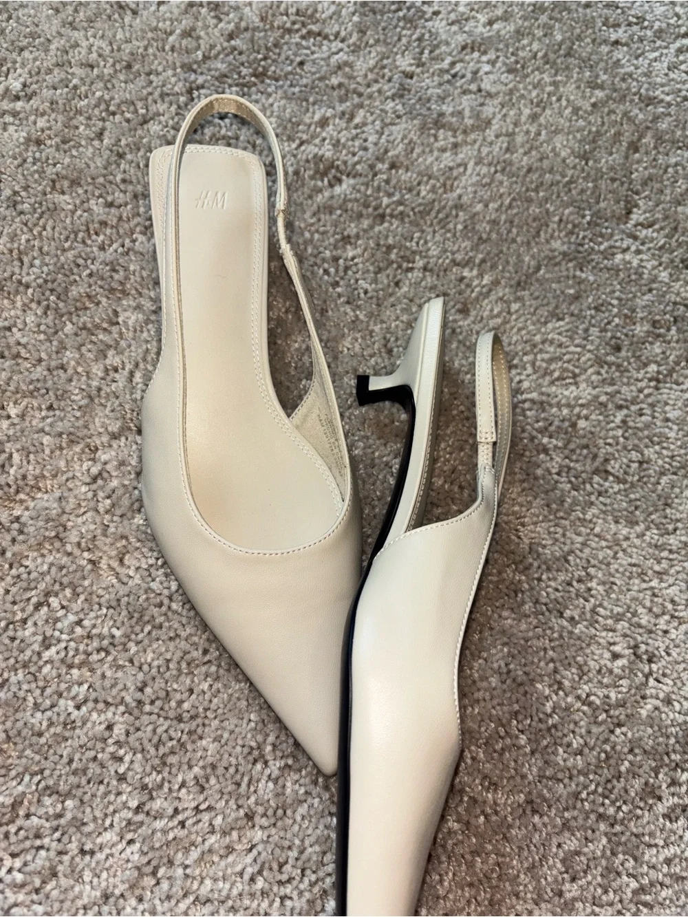 NWOT H&M Beige Faux Leather Pointed Toe Slingback Kitten Heels Pumps Size 7